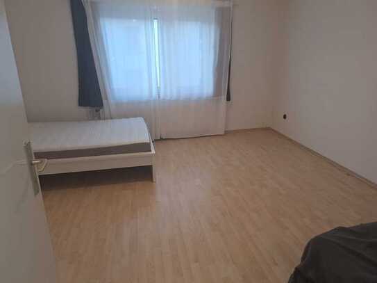 1-Zimmer-Wohnung mit Balkon und Einbauküche in Frankfurt am Main - Bockenheim