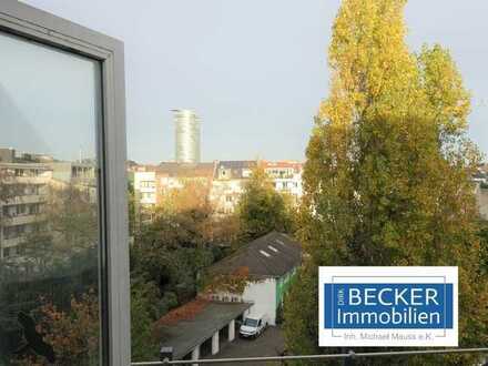 Über den Dächern von D'dorf! Individuelle Maisonettewohnung in unmittelbarer Nähe zum Hofgarten