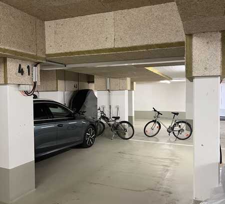 ein Tiefgaragenstellplatz in Lochhausen / Altaubing zu vermieten