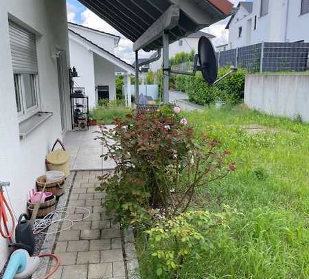 Wunderschöne Wohnung mit Garten und großem Hobbyraum