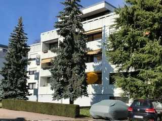 Sonnige drei Zimmerwohnung mit Balkon