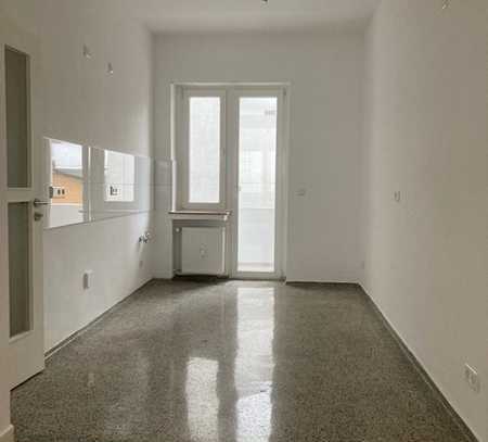 Carlstadt; Erdgeschosswohnung mit Ausbaupotenzial im Untergeschoss zu verkaufen