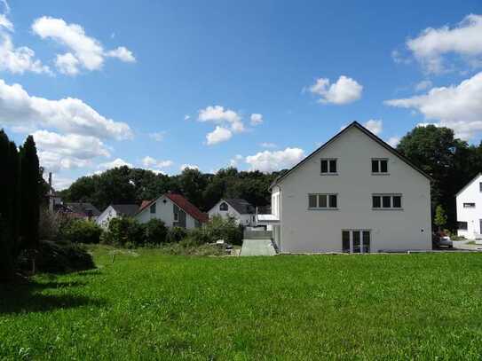 Stadtnah im Grünen, großzügige, helle 4 Zimmer Wohnung, Energiesparhaus