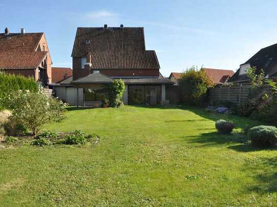 1-2 Fam.-Haus mit Anbau, Wintergarten & Garage in Ilsede-Oberg