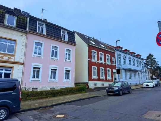 Charmantes Mehrfamilienhaus mit Ausbaupotenzial in Kornelimünster, Aachen zu verkaufen !!!