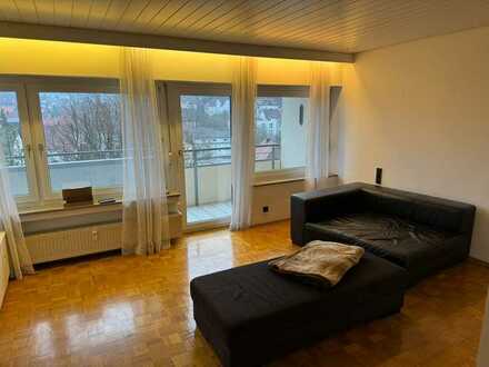 Tolle 4,5-Zimmer-Wohnung mit Balkon und Einbauküche in Heubach