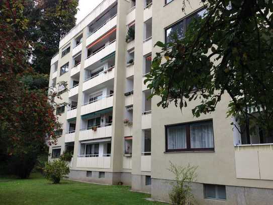 Exklusive, vollständig renovierte 4-Zimmer-Wohnung mit Balkon in Freising