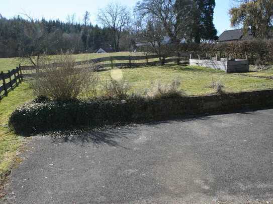Ansprechende 4-Zimmer-Erdgeschosswohnung in Murrhardt-Fornsbach. Mit Wintergarten und Garten