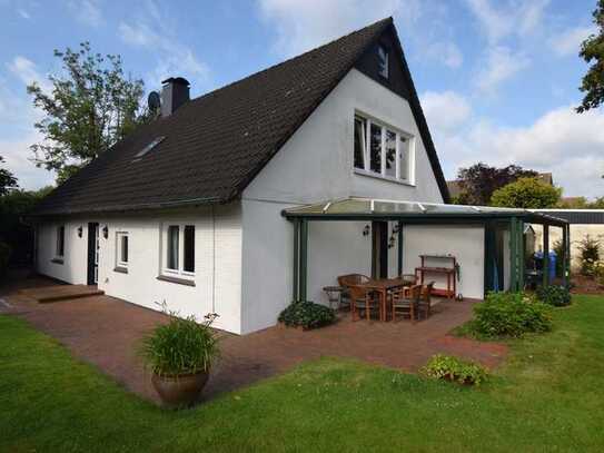 Geestland - Sievern // Schönes Einfamilienhaus auf ca. 2.500m² Grundstück