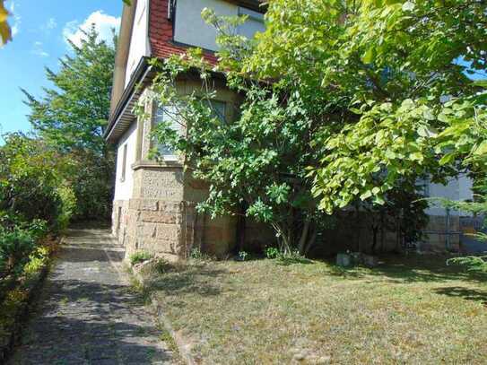 Ein - Zweifamilienhaus mit Bauplatz in Mühlacker