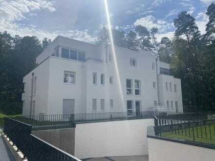 KfW 40 - Neubau - offen-moderne Erdgeschosswohnung in ruhiger Lage mit Terrasse und Garten