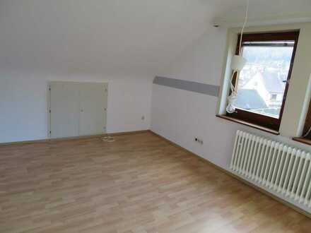 *** Neuenbürg - 2-ZimmerDachwohnung in der Bahnhofstraße ***