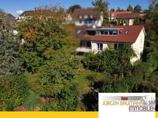 Doppelhaushälfte mit Einliegerwohnung, idyllischem Garten und tollem Weitblick