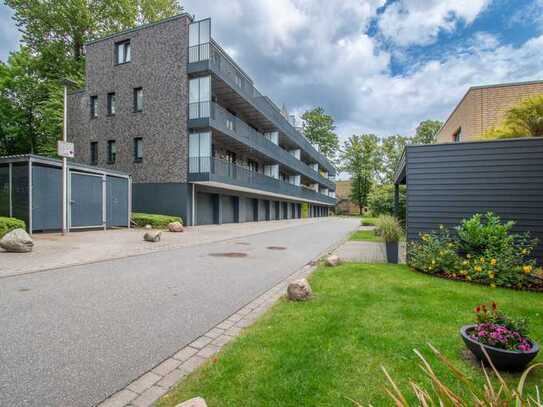 Im Auftrag: Neubaugleiche 3-Zimmer Wohnung in E´förde z. verm. mit Balkon und Garage