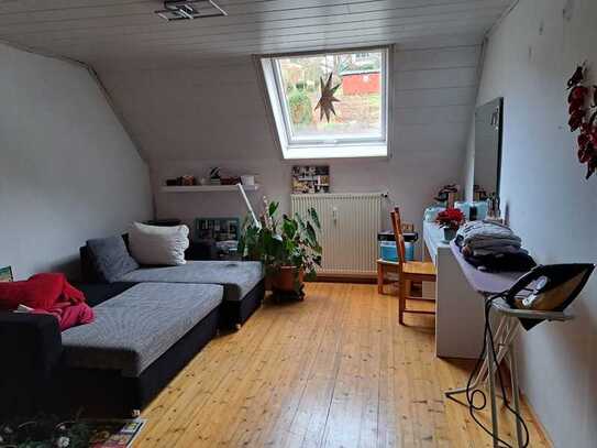 Provisionsfrei!! Großes Zweifamilienhaus, zwei Garagen, Hof & Garten