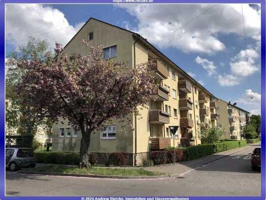 Zentrale, helle2 Zi.- Wohnung mit sonnigem Balkon, gut vermietet