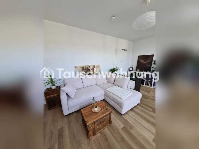 Tauschwohnung: Wir suchen 3-Raumwohnung gegen helle, zentrale 2-Raumwohnung