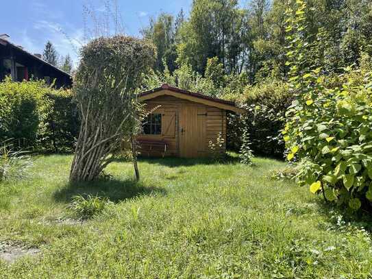 Lenggries | 60er Retro Bungalow (Heizung und Fenster erneuert) auf großem Grundstück Isar Ostseite