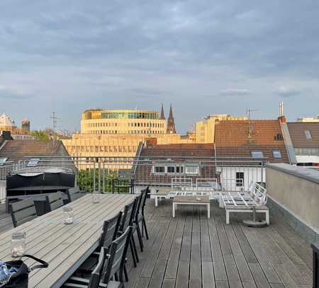 ! Attraktive Büroetage mit traumhafter riesiger Dachterrasse mitten im Herzen von Köln !