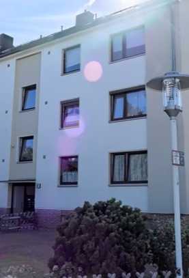 Gepflegte 2-Raum-Dachgeschosswohnung mit Einbauküche in Hildesheim