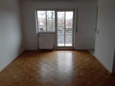 2-Zimmer-Wohnung mit Einbauküche in Karlsruhe-Oberreut ohne Makler