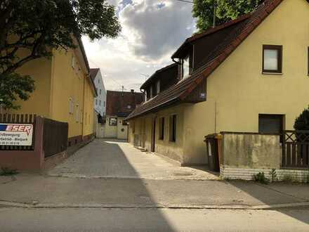 Schöne, modernisierte 1-Zimmer-Erdgeschosswohnung in Augsburg