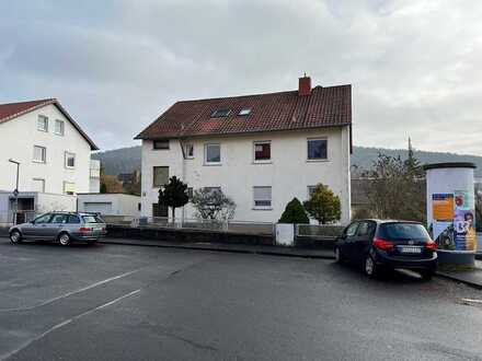 Mehrparteienhaus mit Garten am Sinnberg