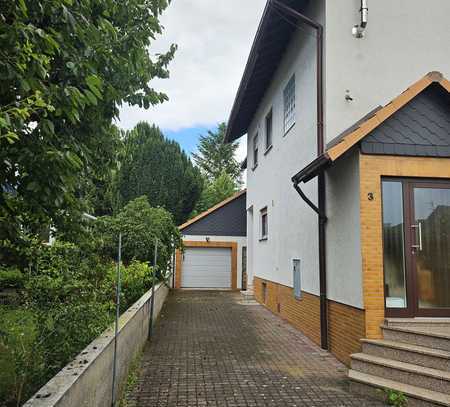 3 Familien Haus in guter Wohnlage 729000 € - 350 m² - 11.0 Zi.