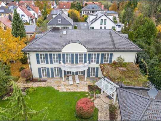 Luxuriöse Villa in Karlsfeld - exklusiv in ruhiger Lage mit flexiblem Grundriss für Familien