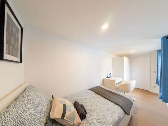 +++ Furnished room in 60528 +++