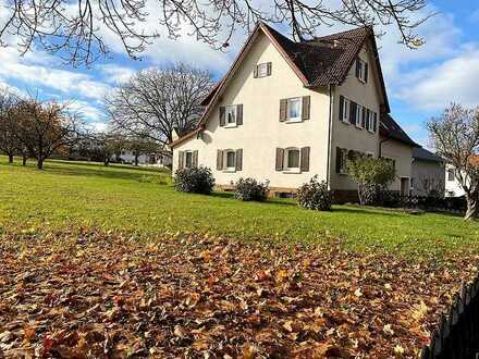 Großzügiges Wohnhaus mit viel Potential und großem Garten in Bodelshausen