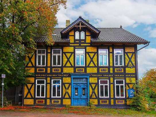 Einzigartige Atmosphäre: Fachwerkvilla zwischen Tradition und Moderne mit weitläufigem Garten