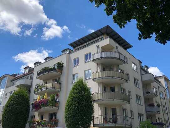 Im Isarparadies: Moderne, ideale 3-Zi-Komfort-Wohnung. Bestlage Muc-City Süd. Mit U3 um's Eck!