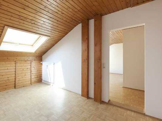 Charmante 2-Zimmer-Dachgeschosswohnung in Bruckmühl