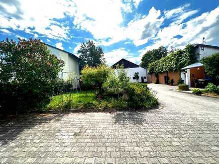 Aussiedlerhof in Alleinlage in der Nähe von Meisenheim zu verkaufen.