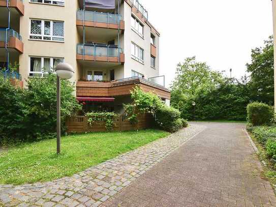 Schöne 3-Zimmer-Erdgeschosswohnung am Brüser Berg, mit grüner Terrasse und TG