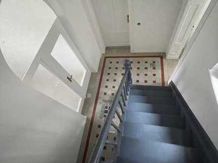 Exklusive Altbau-3-Zimmer-Wohnung mit gehobener Innenausstattung -Erstbezug nach Sanierung