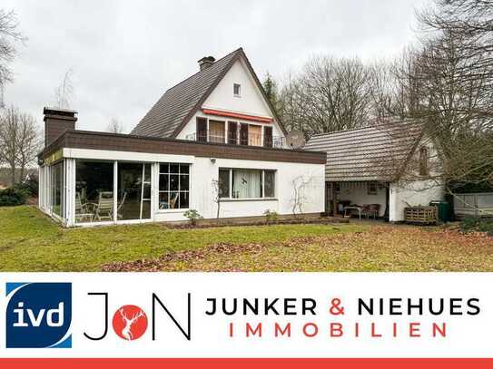 Einfamilienhaus ohne Nachbarn mit knapp 2000m² Grundstück!