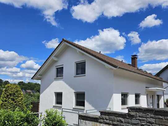 *PROVISIONSFREI* Einfamilienhaus mit Einliegerwohnung