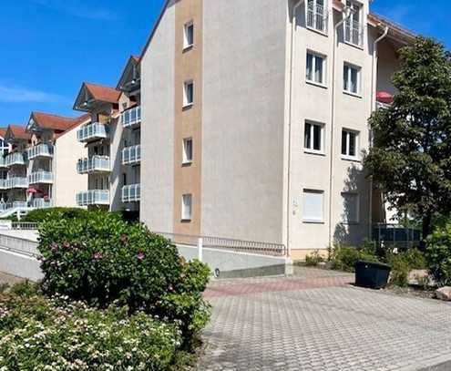 Erdgeschosswohnung mit Souterrain und Balkon