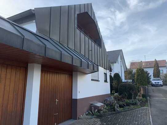 Freistehendes Einfamilienhaus in ruhiger Anliegerstraße in Herrenberg-Haslach