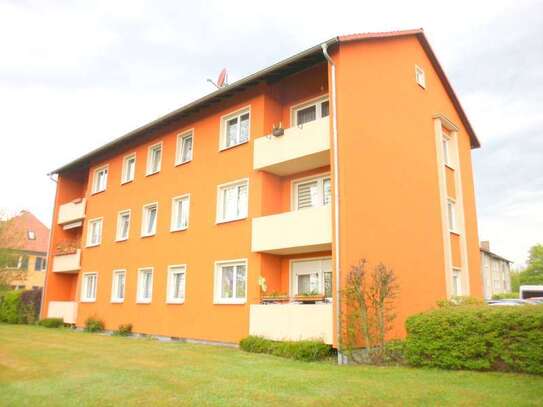 Balkon * neuwertiges Tageslichtbad Wanne+Dusche * PKW-Stellplatz