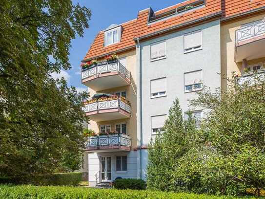 Hereinspaziert! Schicke 3 Zimmerwohnung mit Balkon, Gäste WC und Abstellraum