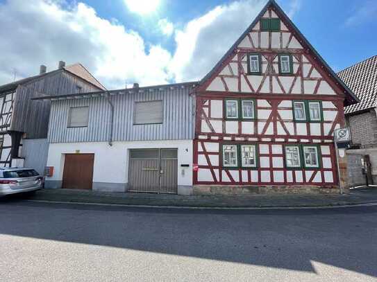 DIETZ: Bauernhaus mit 5 Wohneinheiten in zentraler Lage von Schaafheim