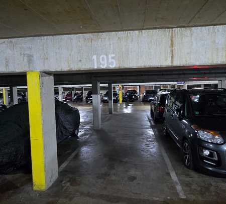 Tiefgaragenstellplatz / Stellplatz im Vaalserquartier