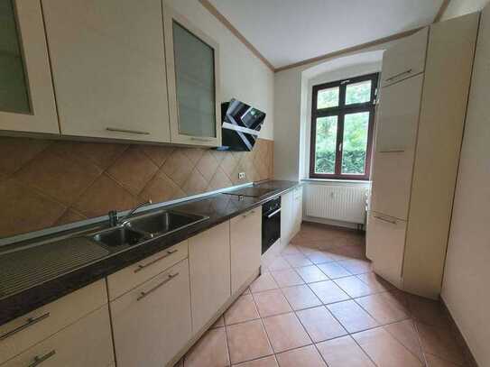 Großzügige 3-Raum-Wohnung sucht Nachmieter: Hochparterre mit einer hochwertigen EBK und Balkon
