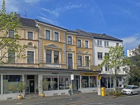 So zentral und mit ganz viel Charme!
Moderne Altbauwohnung mit großen Balkonen.