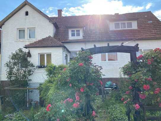 Preiswertes 6-Raum-Einfamilienhaus in Küps