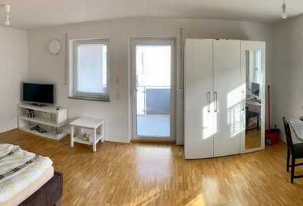 Geräumiges Pendler-Appartment Nähe Audi, Balkon, EBK, teilmöbliert im Westend