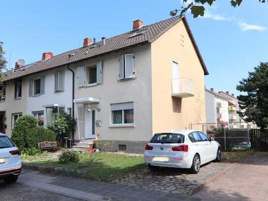 Reihenendhaus in gefragter ruhiger Lage, tolles Grundstück mit großem Garten.